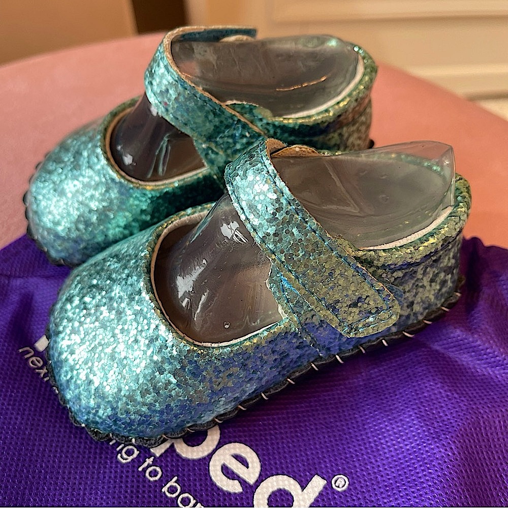 NEW Pediped Originals Soft Soles Glitter Mary Janes with Genuine Leather…